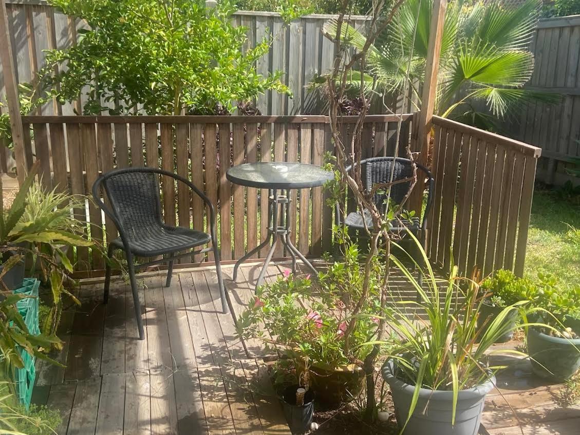 Melbourne Lakes Warm House Extérieur photo